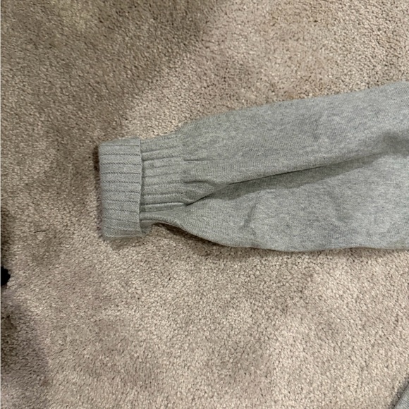 Ann Taylor Gray Women's Sweater - Picture 2 of 6